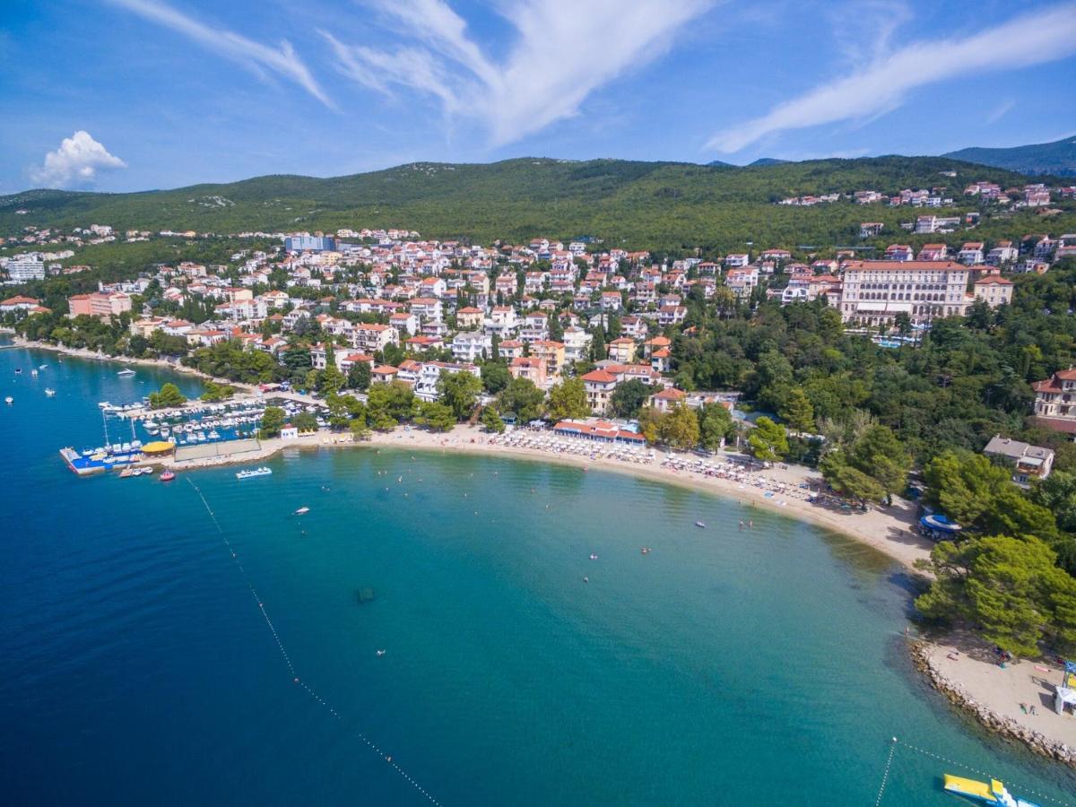 Apartments Kalla Crikvenica Exterior foto